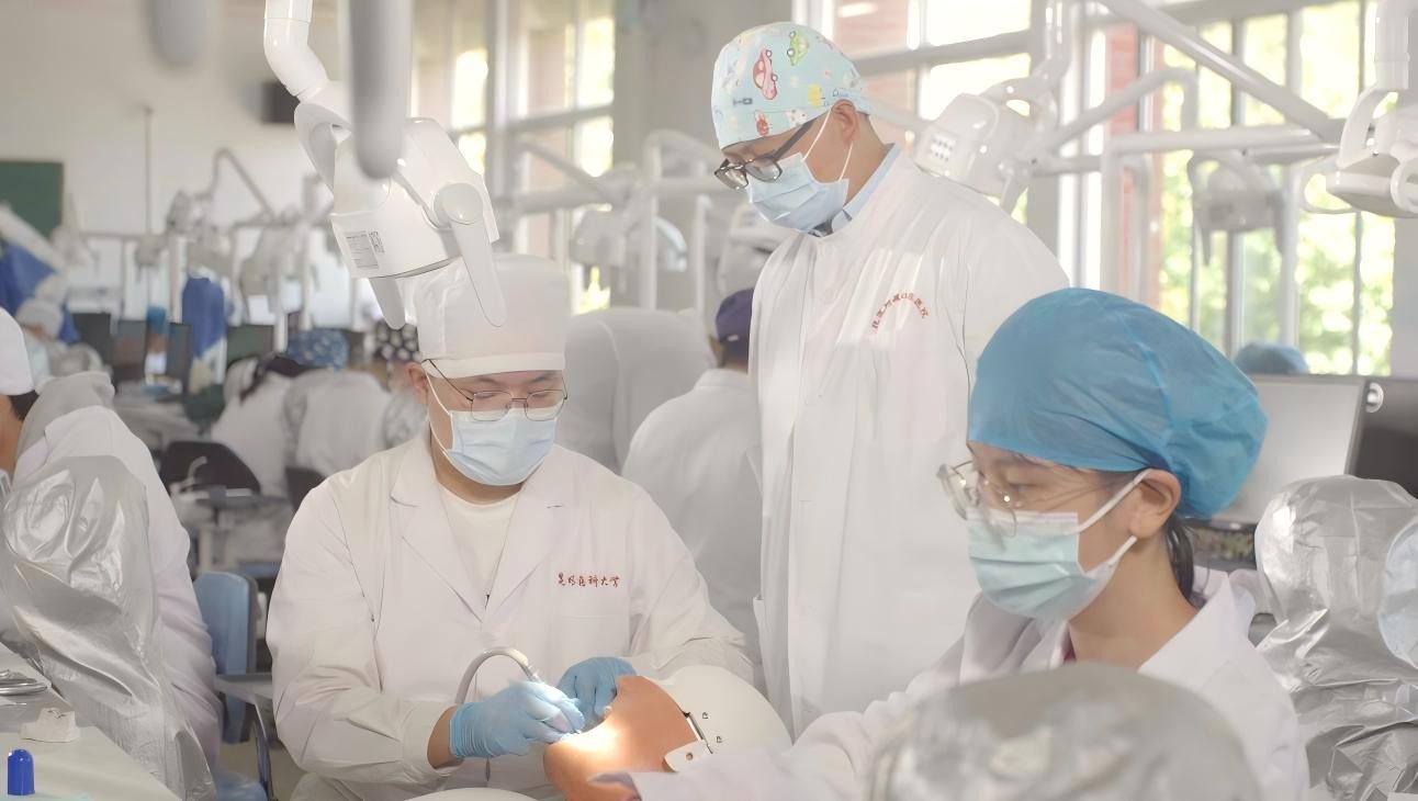 口腔医学生培养1(1)